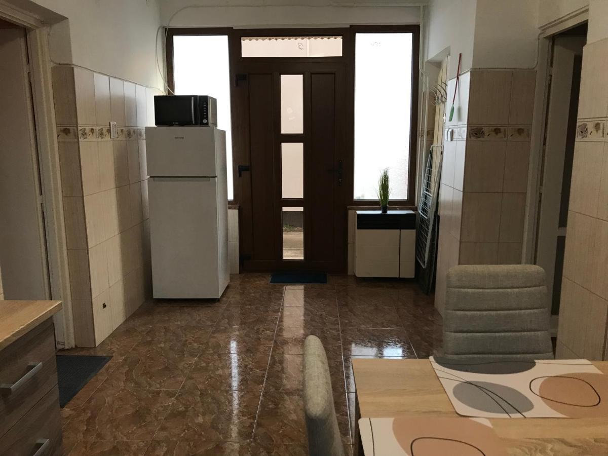 Апартаменти Summer Apartman Гайдусобосло Екстер'єр фото