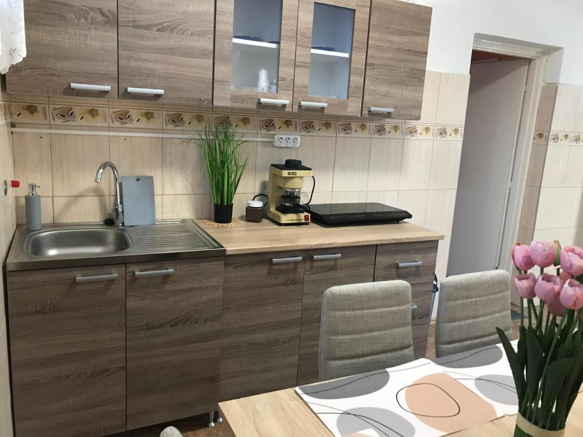 Апартаменти Summer Apartman Гайдусобосло Екстер'єр фото