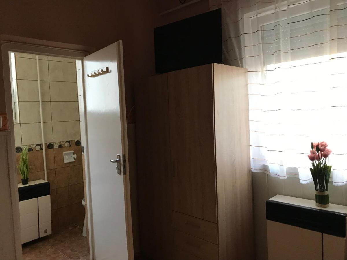 Апартаменти Summer Apartman Гайдусобосло Екстер'єр фото